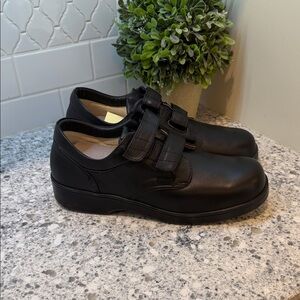 APEX  Men's Conform Double Strap Casual Shoe diabetic orthopedic New 12 wide